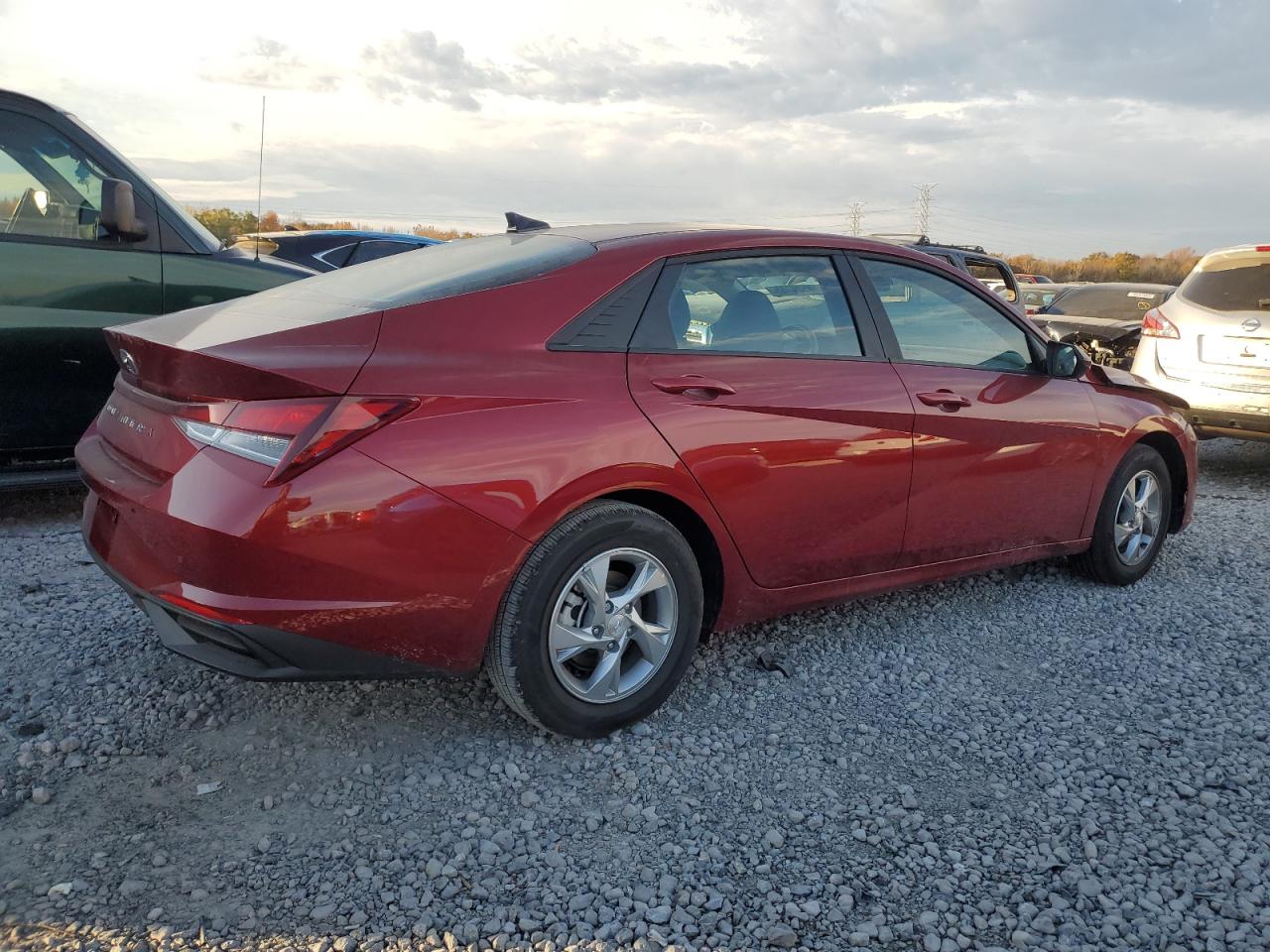 Image 3 of 2023 HYUNDAI ELANTRA SE 2023 with VIN KMHLL4AG5PU605279