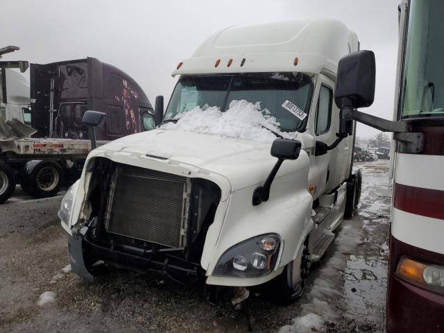 Image 2 of 2018 FREIGHTLINER CASCADIA 125  2018 with VIN 3AKJGLDR5JSJP9935
