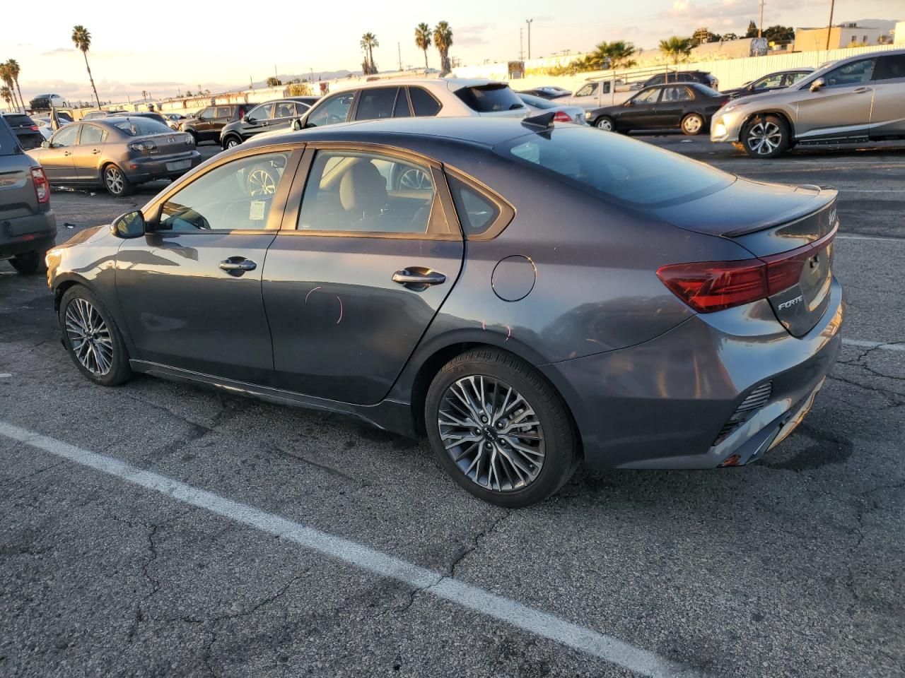 Obraz 2 z 2023 KIA FORTE GT LINE 2023 z VIN 3KPF54AD5PE598298
