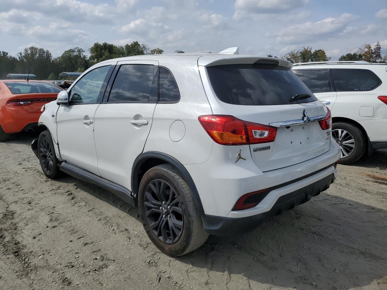 Image 2 of Mitsubishi Outlander Sport Es 2019 with VIN JA4AP3AUXKU031698