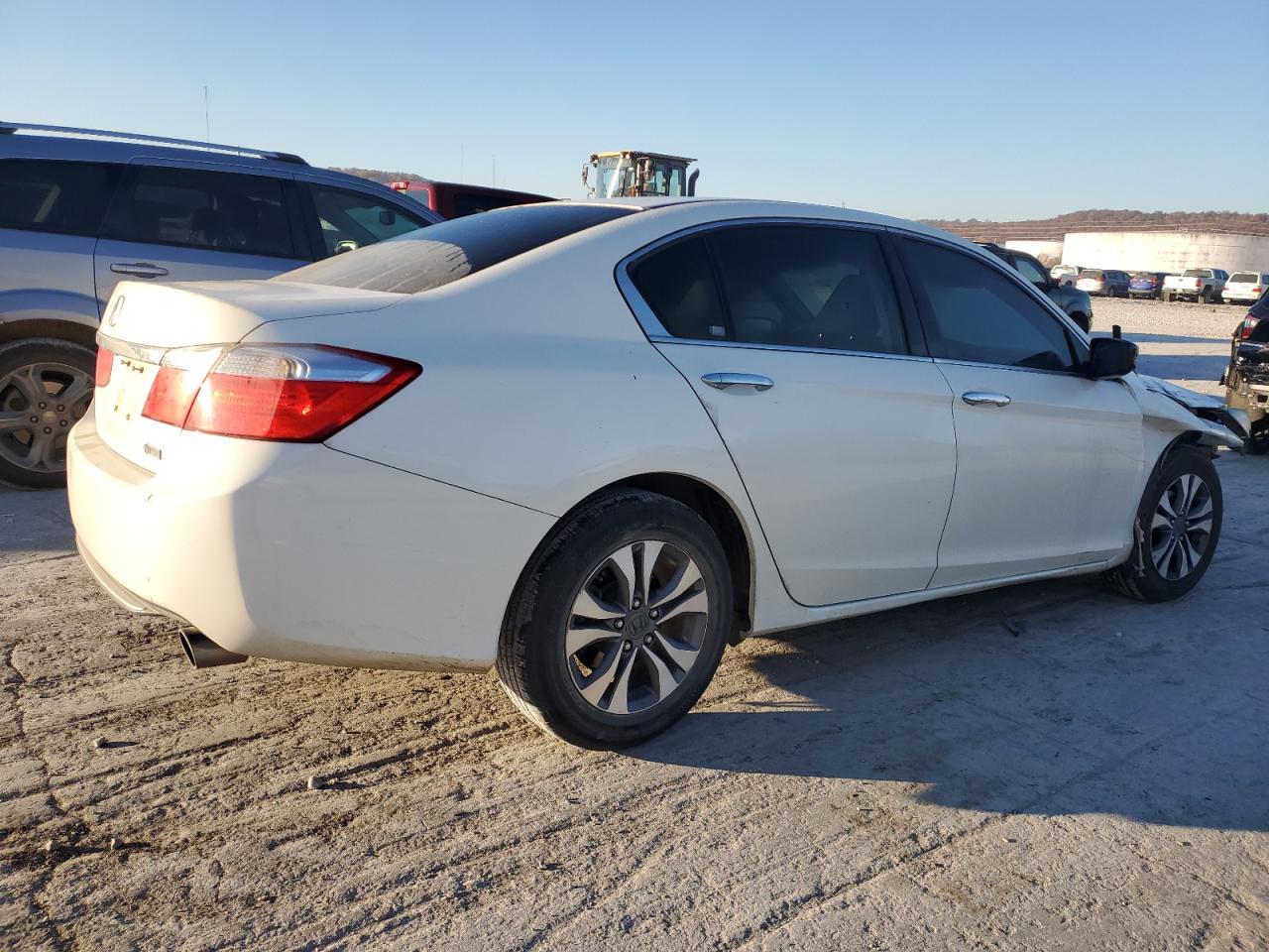 Изображение 3 2013 HONDA ACCORD LX 2013 с VIN 1HGCR2F36DA097934