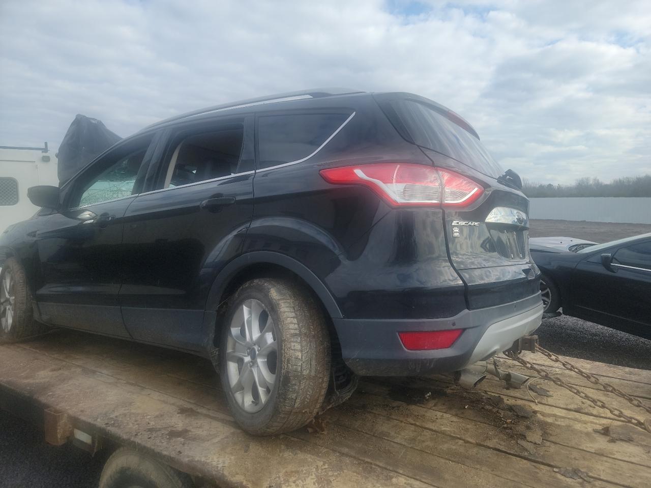 Obraz 3 z 2014 FORD ESCAPE TITANIUM 2014 z VIN 1FMCU9J95EUC57900