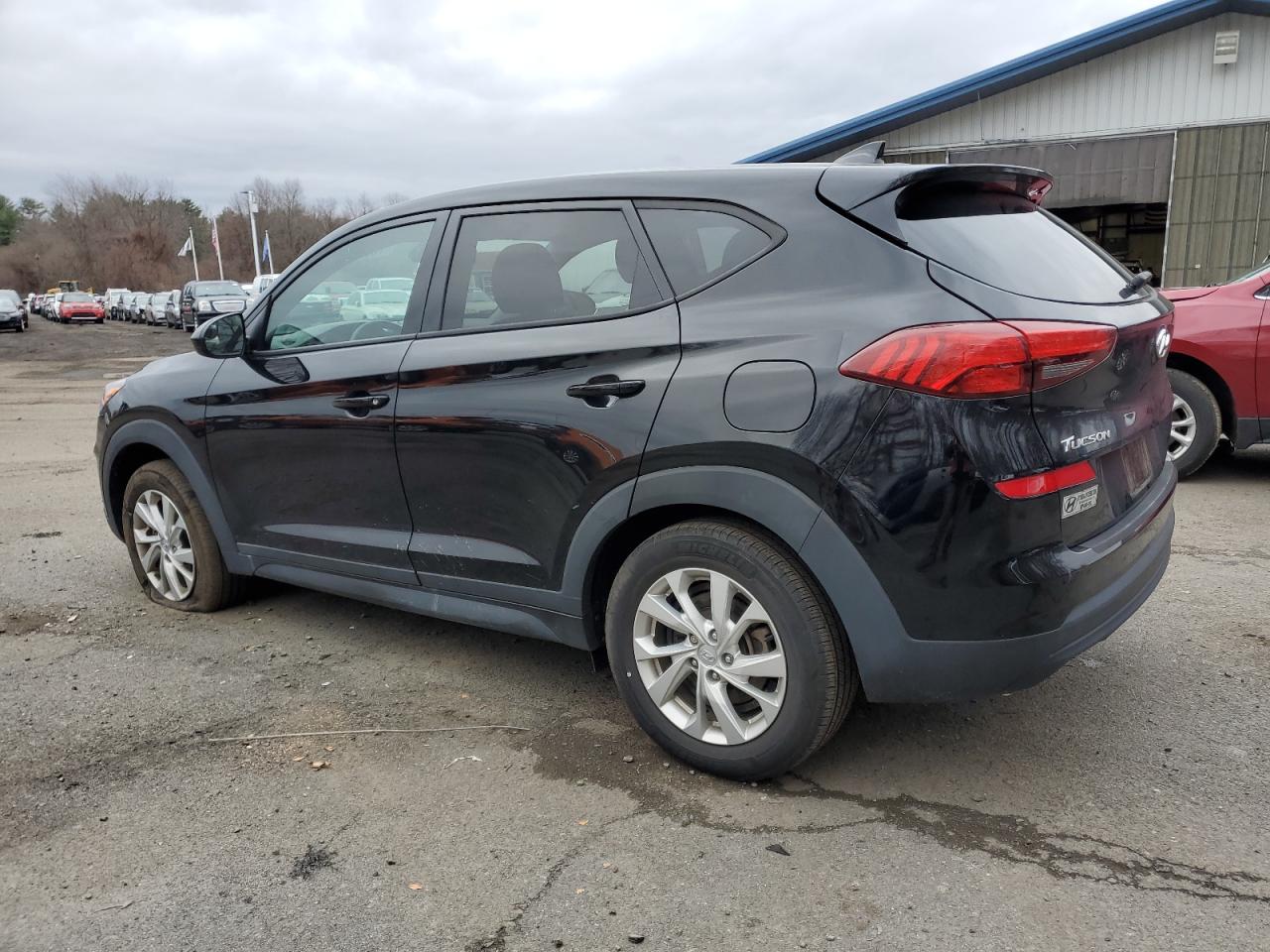 Изображение 2 2019 HYUNDAI TUCSON SE 2019 с VIN KM8J2CA45KU047307