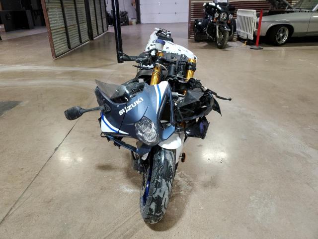 Image 2 of 2023 SUZUKI GSX-R1000 R 2023 with VIN JS1DM11H1P7100023