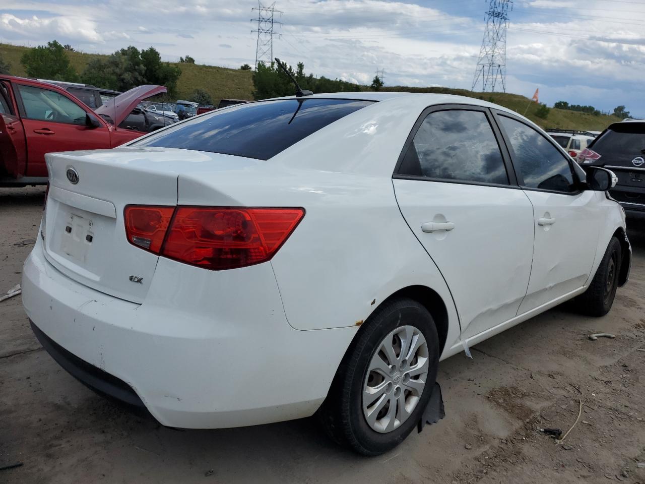 Image 3 of 2010 KIA FORTE EX 2010 with VIN KNAFU4A22A5827926