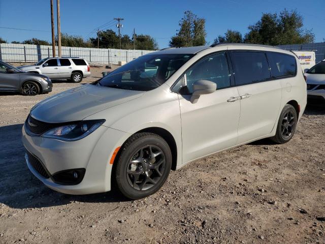 Image 1 of 2019 CHRYSLER PACIFICA TOURING L 2019 with VIN 2C4RC1BG7KR667333
