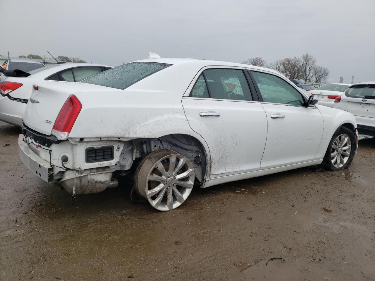 Obraz 3 z 2020 CHRYSLER 300 LIMITED 2020 z VIN 2C3CCAKG9LH142050