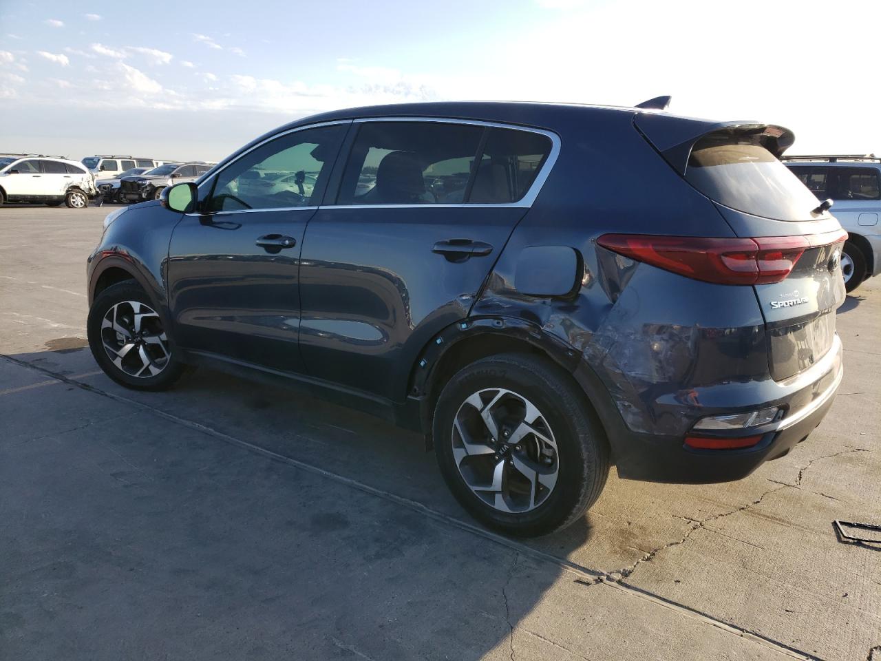 Image 2 of Kia Sportage Lx 2021 with VIN KNDPM3AC4M7880825
