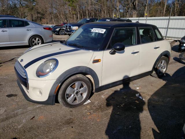 Image 1 of 2015 MINI COOPER  2015 with VIN WMWXS5C55FT837389