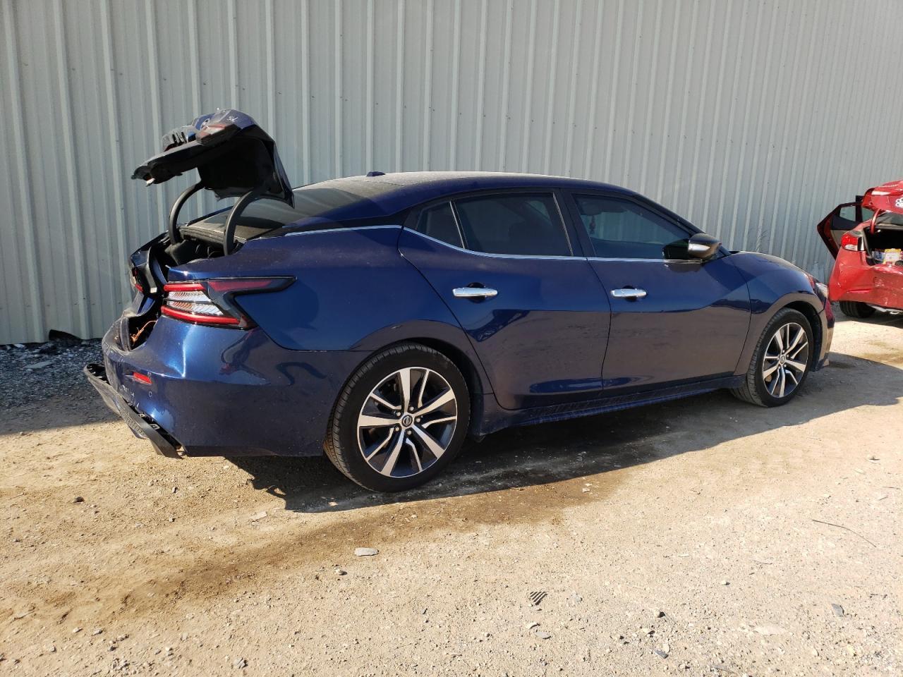 Image 3 of Nissan Maxima Sv 2020 with VIN 1N4AA6CV2LC364635