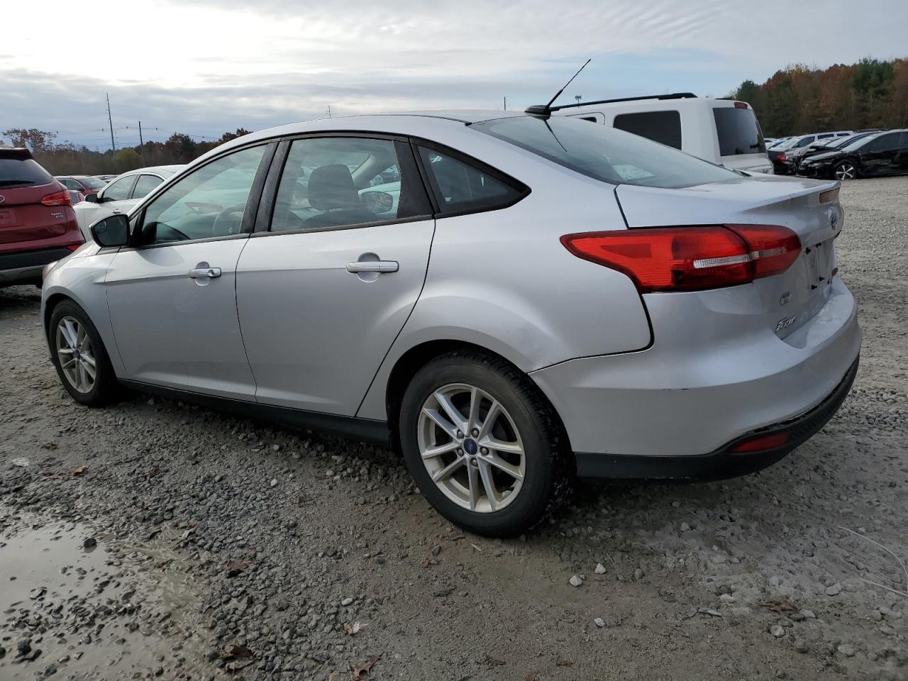 Изображение 2 2018 FORD FOCUS SE 2018 с VIN 1FADP3F25JL306494