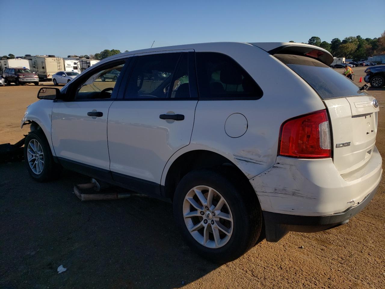 Image 2 of 2013 FORD EDGE SE 2013 with VIN 2FMDK3GC2DBB10822