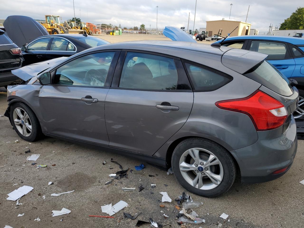 Изображение 2 2013 FORD FOCUS SE 2013 с VIN 1FADP3K23DL340394