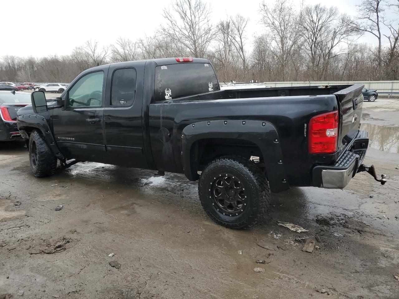 Image 2 of 2011 CHEVROLET SILVERADO K1500 LT 2011 with VIN 1GCRKSEA2BZ458166