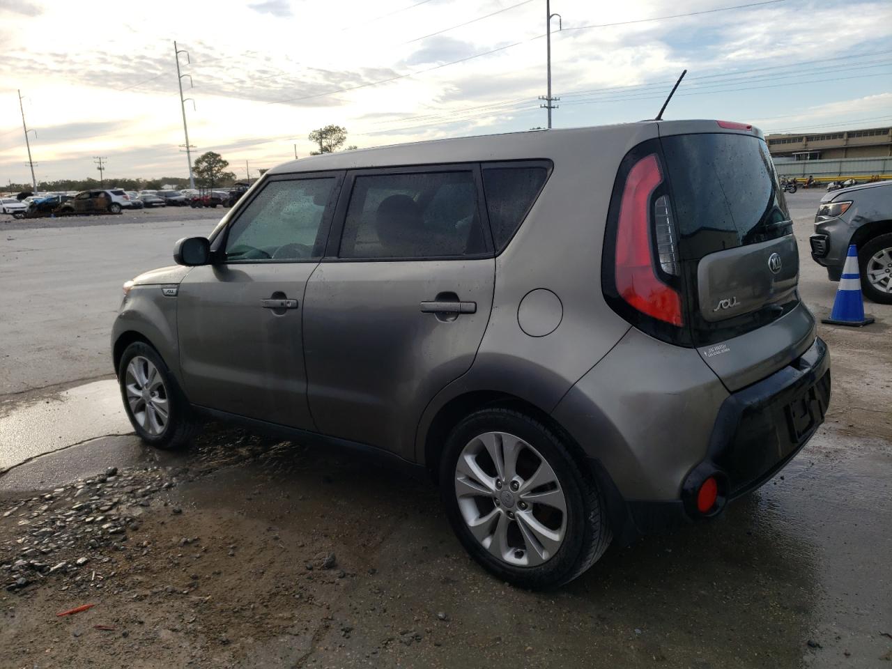 Image 2 of 2016 KIA SOUL + 2016 with VIN KNDJP3A59G7266307