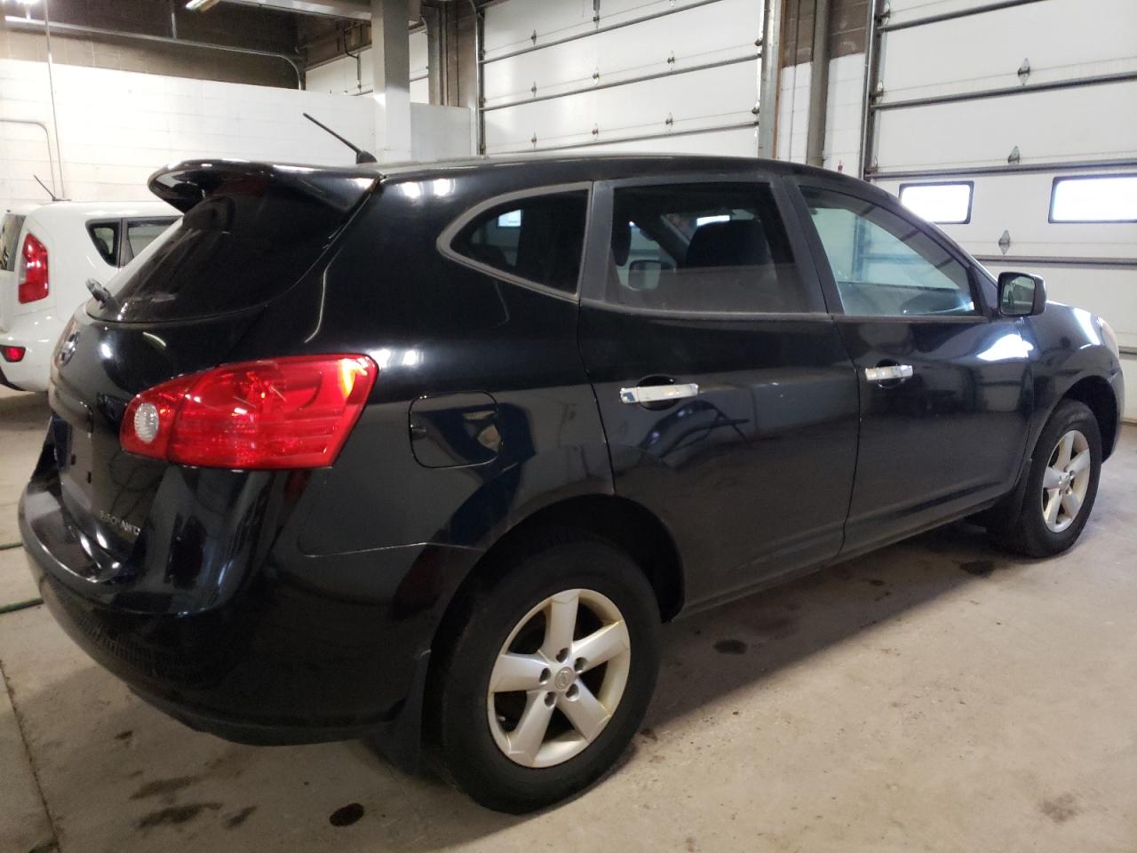 Image 3 of 2010 NISSAN ROGUE S 2010 with VIN JN8AS5MV7AW141796