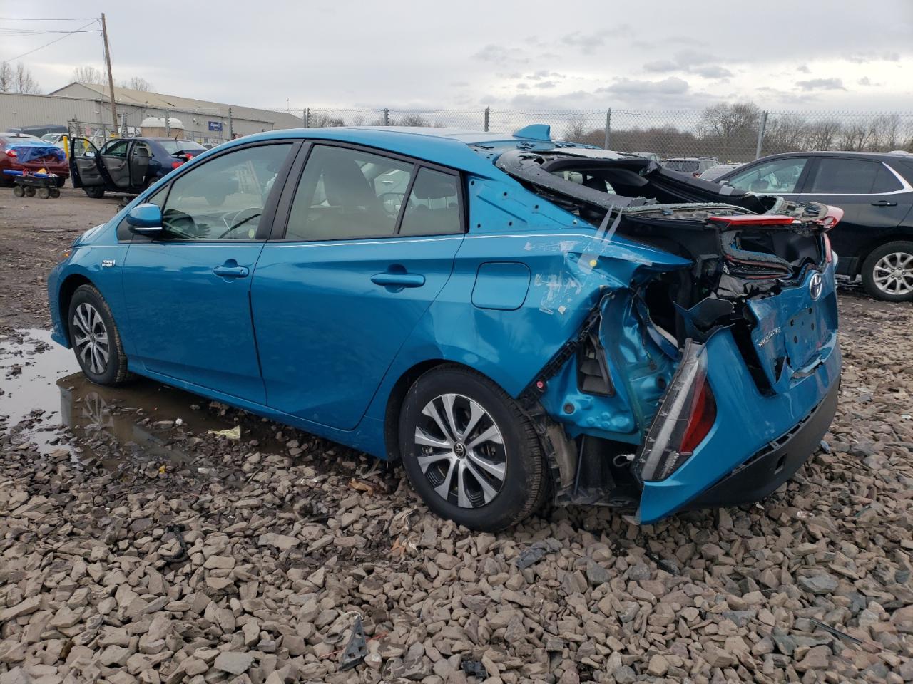 Изображение 2 2021 TOYOTA PRIUS PRIME LE 2021 с VIN JTDKAMFP2M3174965