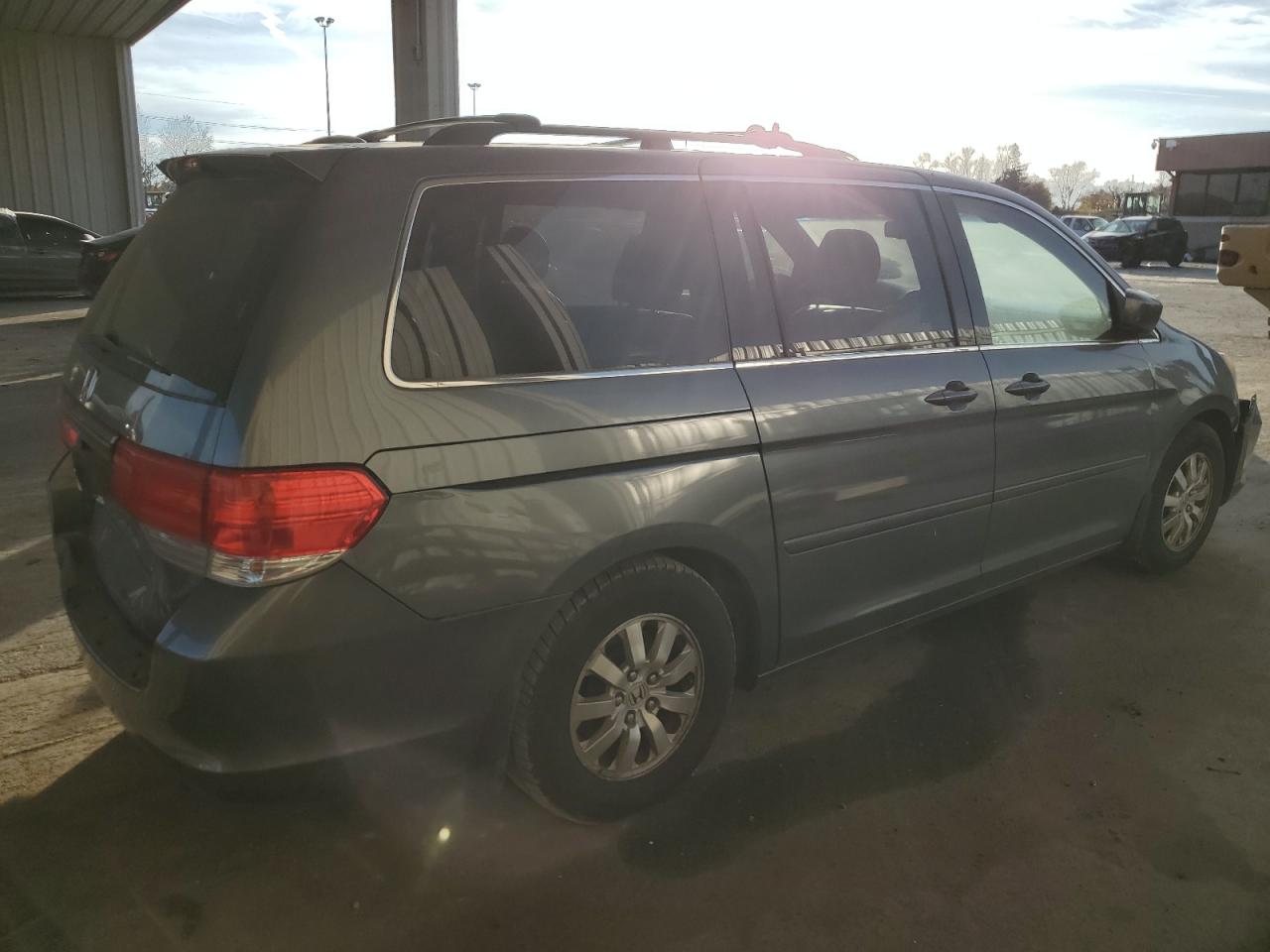 Image 3 of 2010 HONDA ODYSSEY EXL 2010 with VIN 5FNRL3H69AB013504