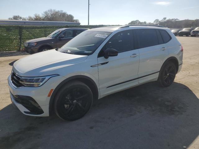 Image 1 of 2023 VOLKSWAGEN TIGUAN SE R-LINE BLACK 2023 with VIN 3VVCB7AX3PM024541