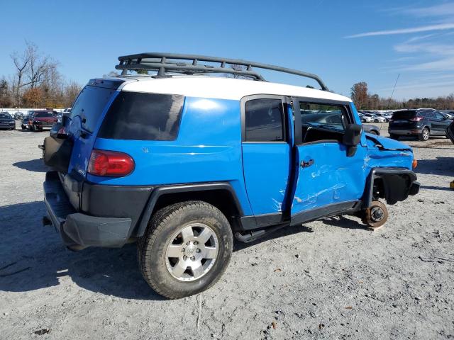 Image 3 of 2007 TOYOTA FJ CRUISER  2007 with VIN JTEBU11F970031680