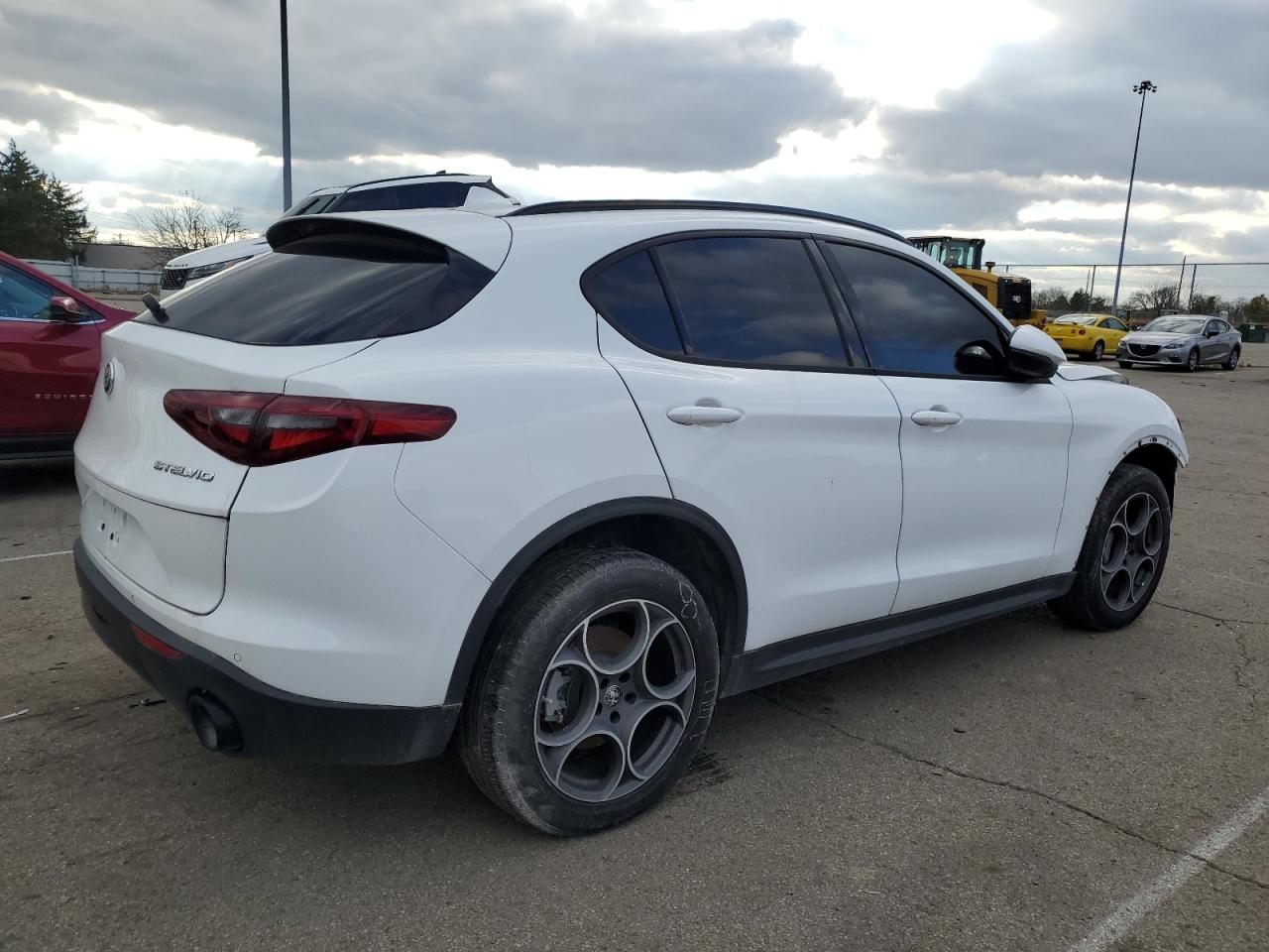 Image 3 of 2022 ALFA ROMEO STELVIO  2022 with VIN ZASPAJAN0N7D37348
