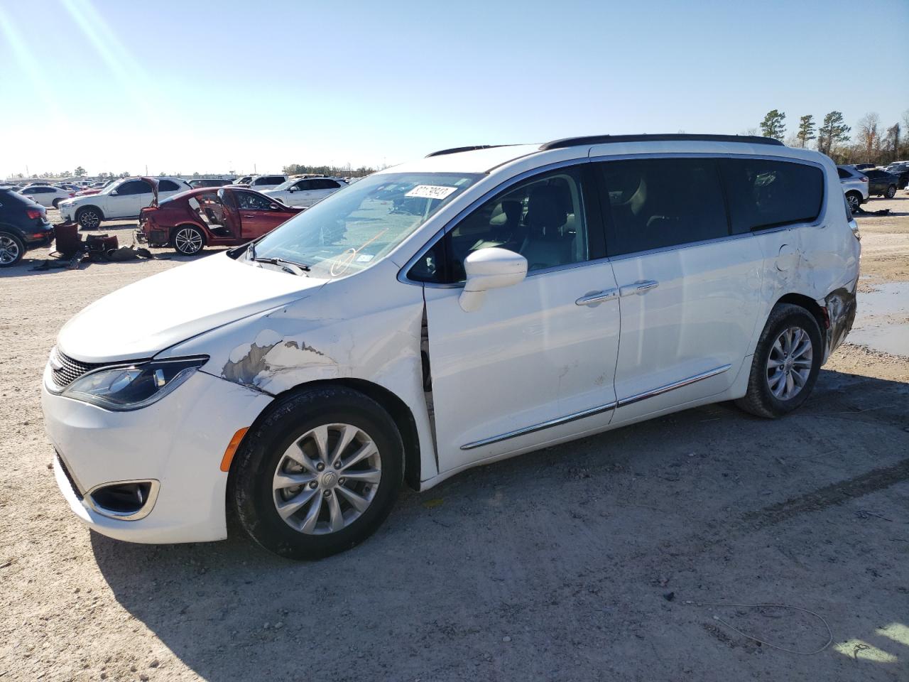 Image 1 of 2017 CHRYSLER PACIFICA TOURING L 2017 with VIN 2C4RC1BG9HR627330