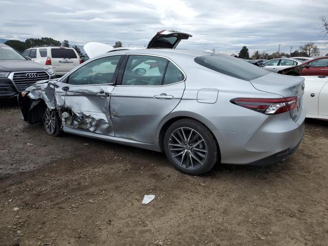 Изображение 2 2022 TOYOTA CAMRY XLE 2022 с VIN 4T1F31AK2NU597395