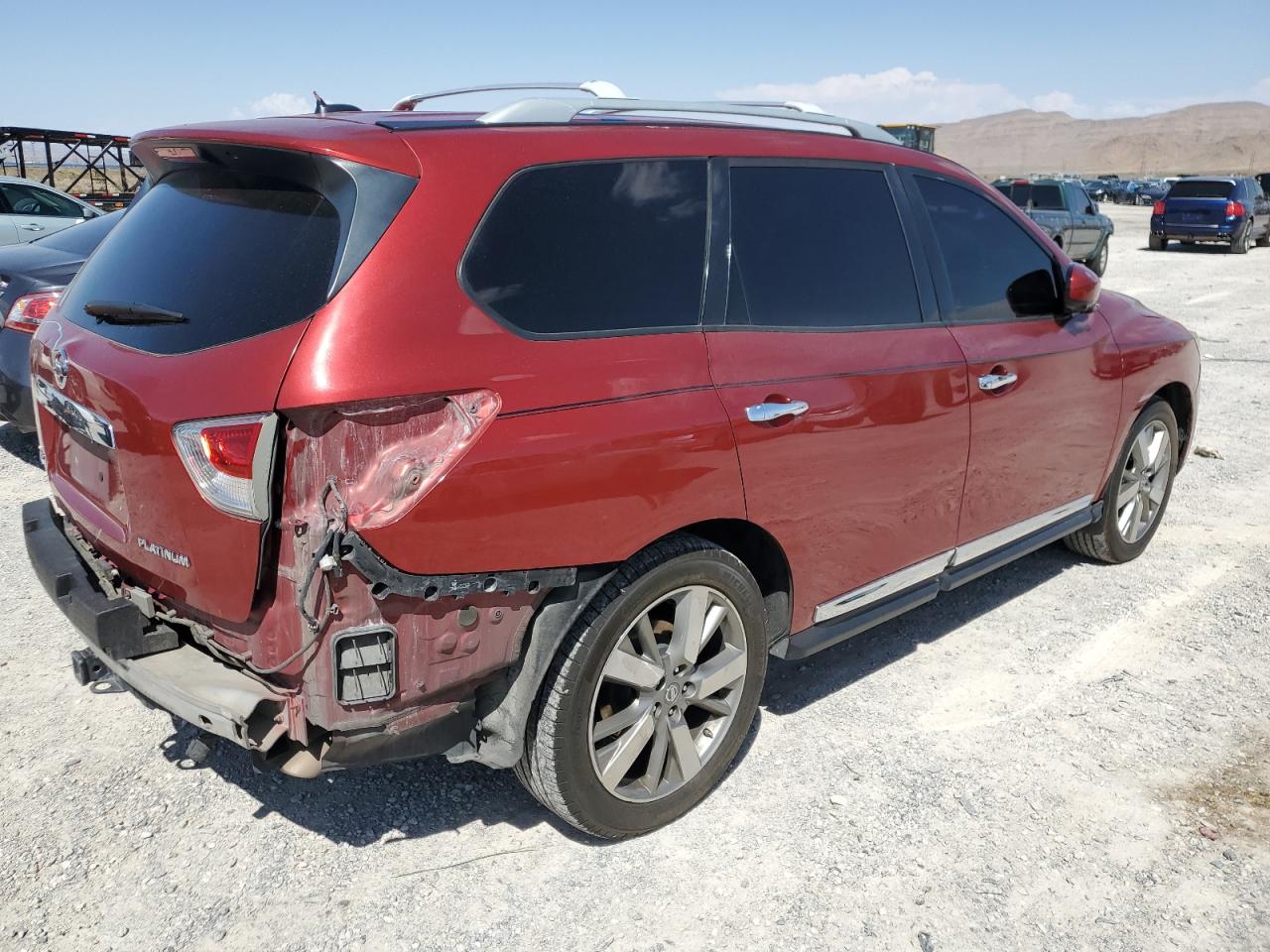 Image 3 of 2014 NISSAN PATHFINDER S 2014 with VIN 5N1AR2MN4EC639804