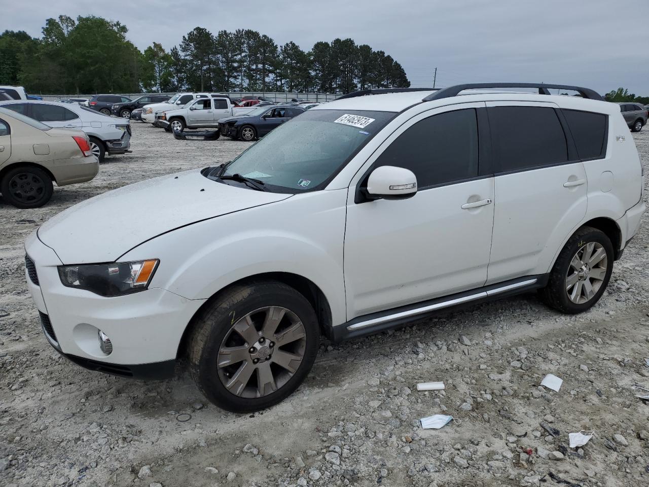 Obraz 2013 MITSUBISHI OUTLANDER SE 2013