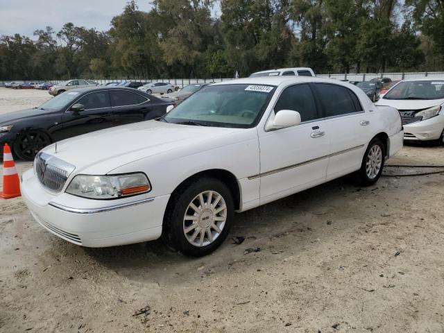 Obraz 1 z 2007 LINCOLN TOWN CAR SIGNATURE 2007 z VIN 1LNHM81V87Y602376