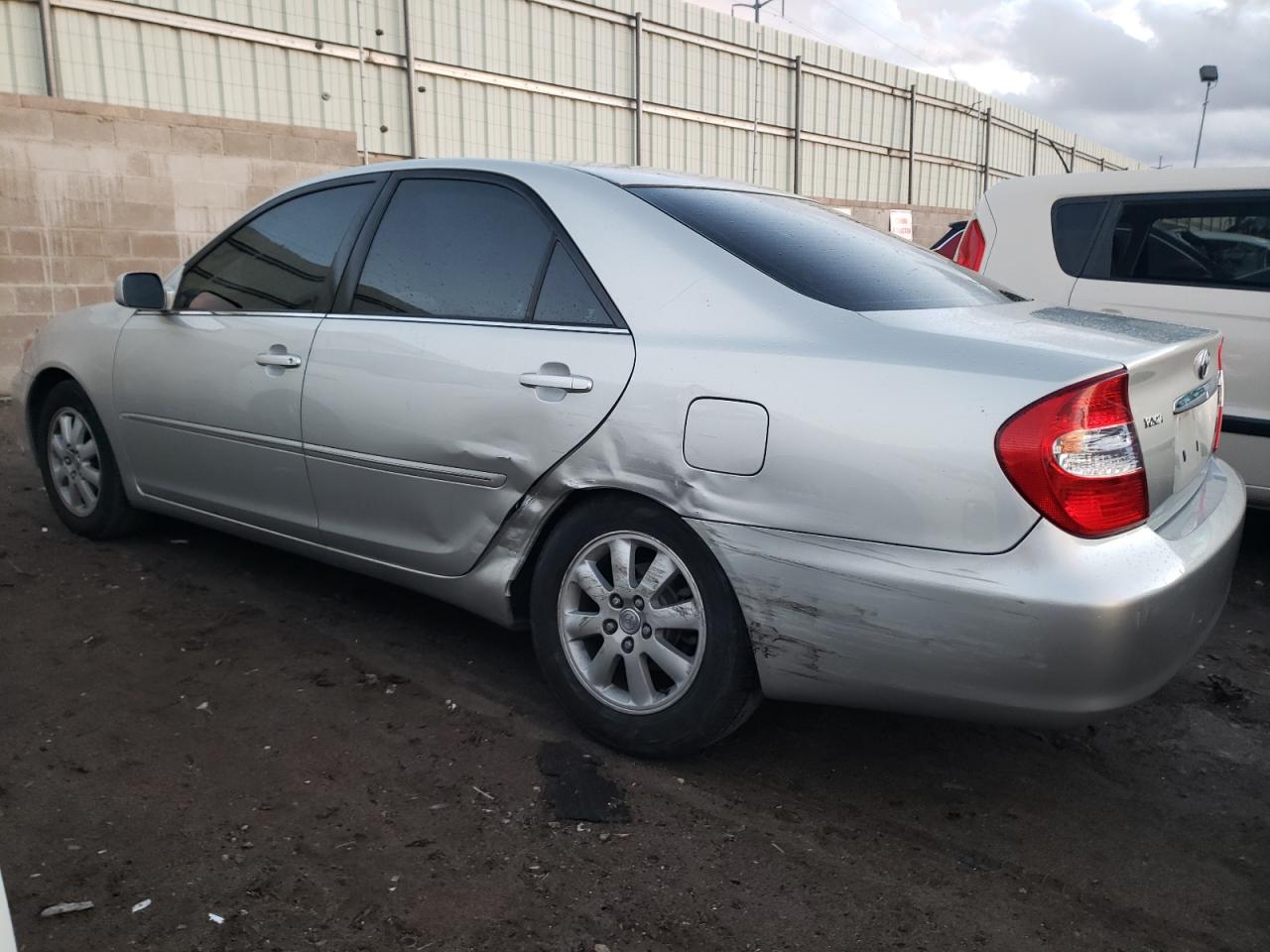 Изображение 2 2003 TOYOTA CAMRY LE 2003 с VIN 4T1BE30K63U761315