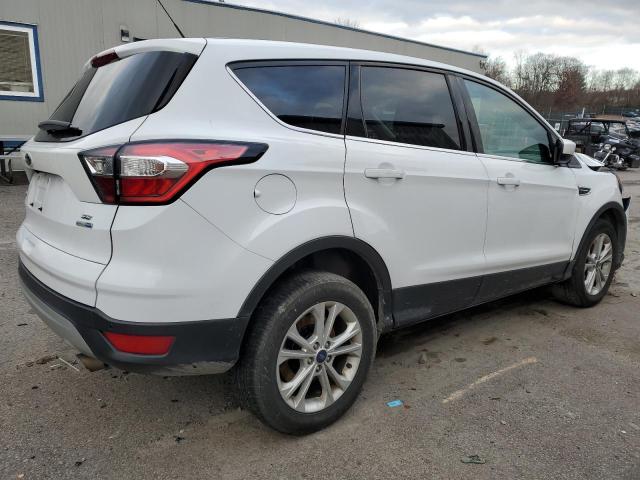Image 3 of 2017 FORD ESCAPE SE 2017 with VIN 1FMCU9GD5HUB54024