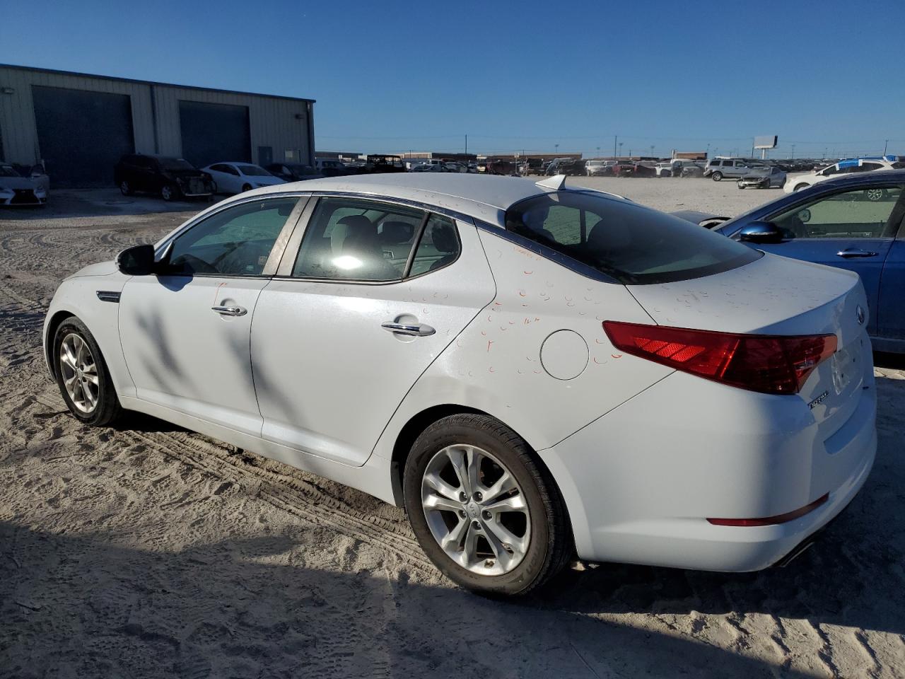 Obraz 2 z 2013 KIA OPTIMA LX 2013 z VIN 5XXGM4A7XDG222510