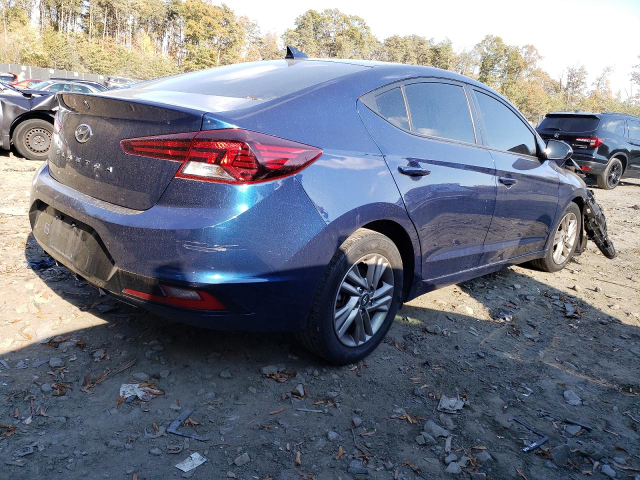 Изображение 3 2019 HYUNDAI ELANTRA SEL 2019 с VIN 5NPD84LF8KH482983