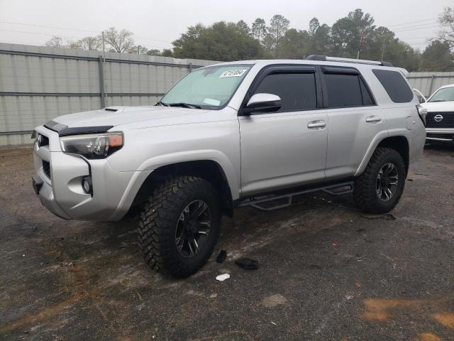 Obraz 1 z 2015 TOYOTA 4RUNNER SR5 2015 z VIN JTEBU5JRXF5267323