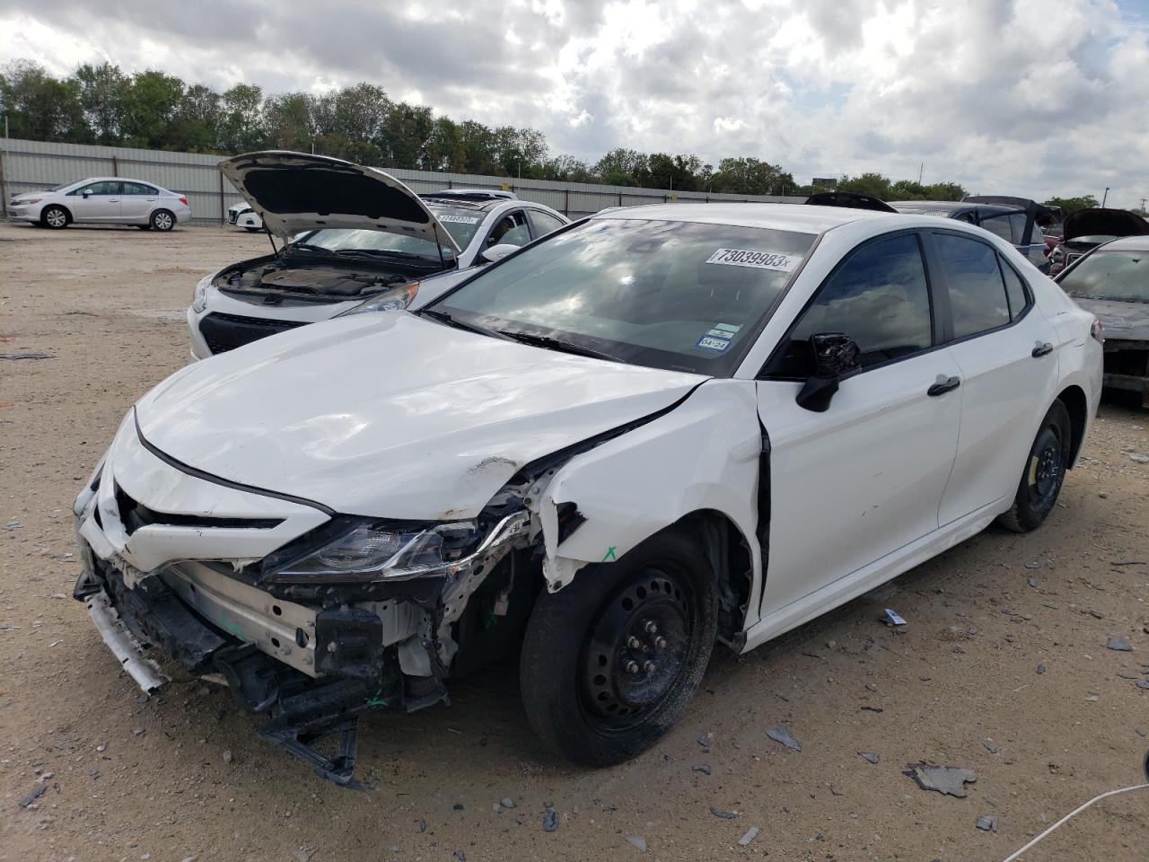 Image 1 of 2020 TOYOTA CAMRY SE 2020 with VIN 4T1G11AK4LU362813