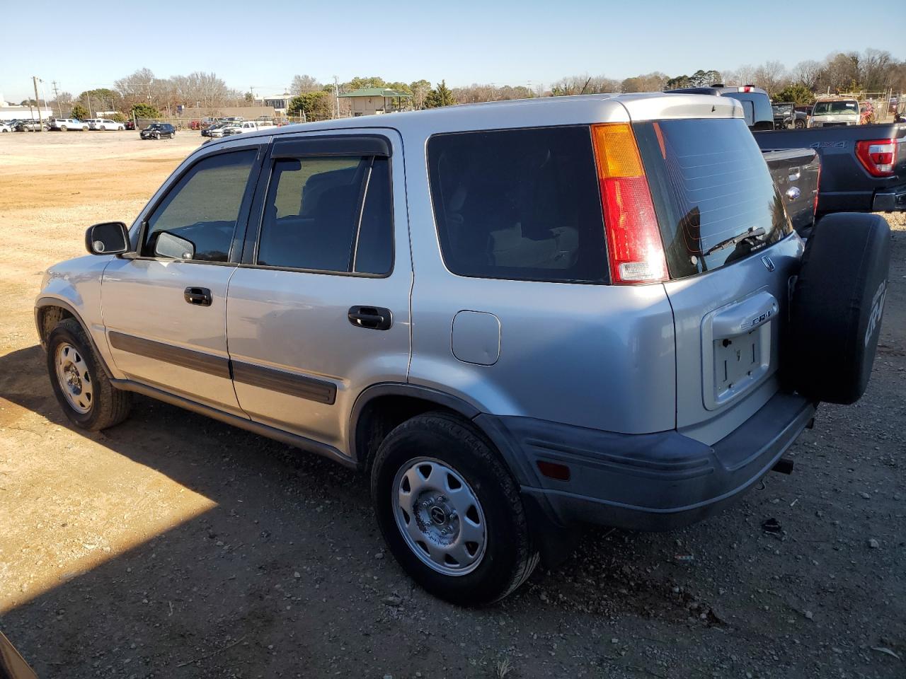 Image 2 of 1997 HONDA CR-V LX 1997 with VIN JHLRD1846VC041203