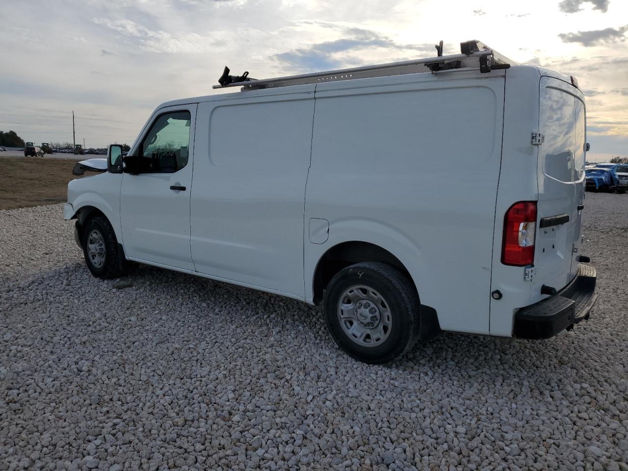 Image 2 of 2021 NISSAN NV 2500 SV 2021 with VIN 1N6AF0KY6MN801320