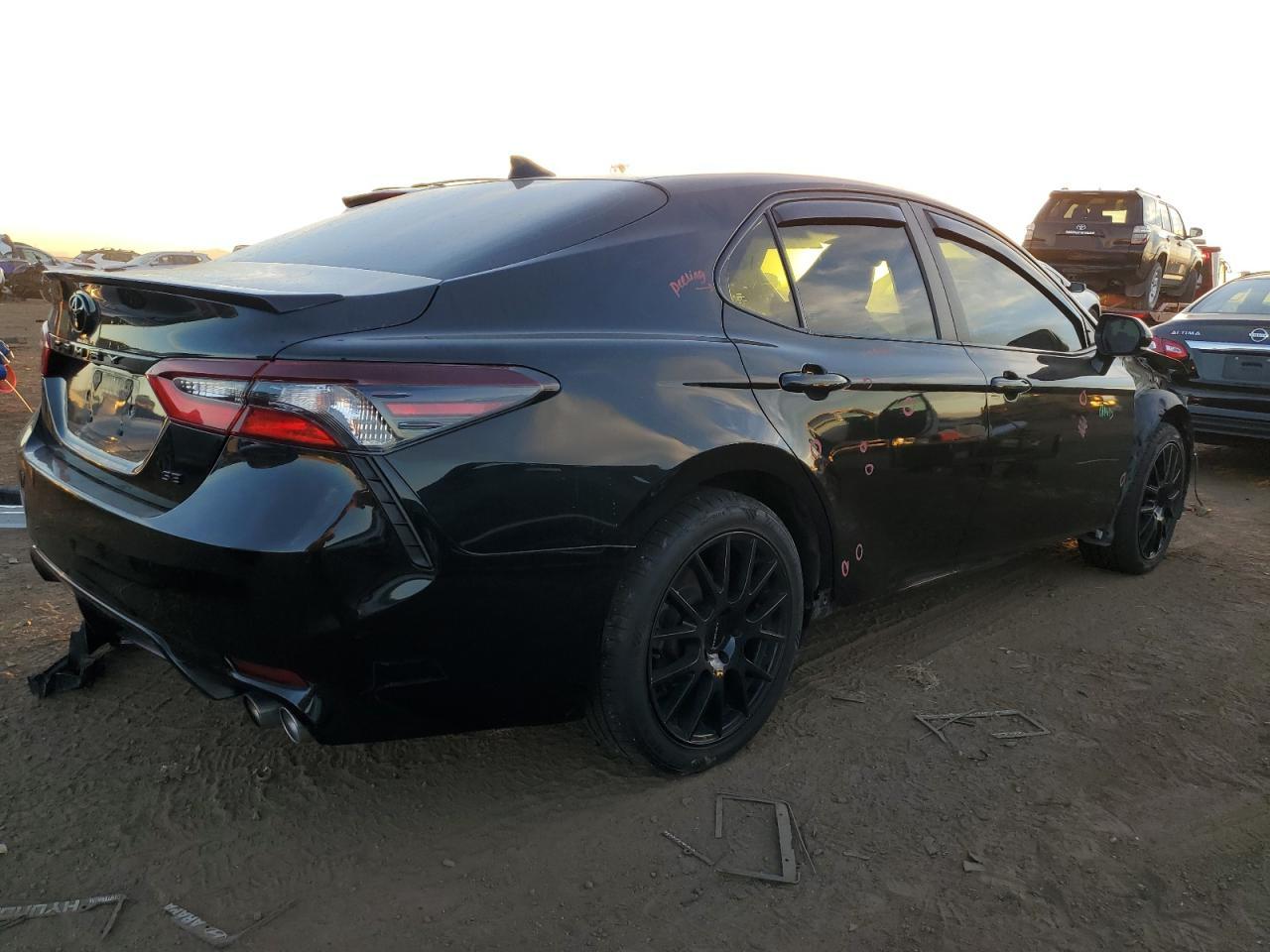 Image 3 of 2021 TOYOTA CAMRY SE 2021 with VIN 4T1G11AK2MU407751