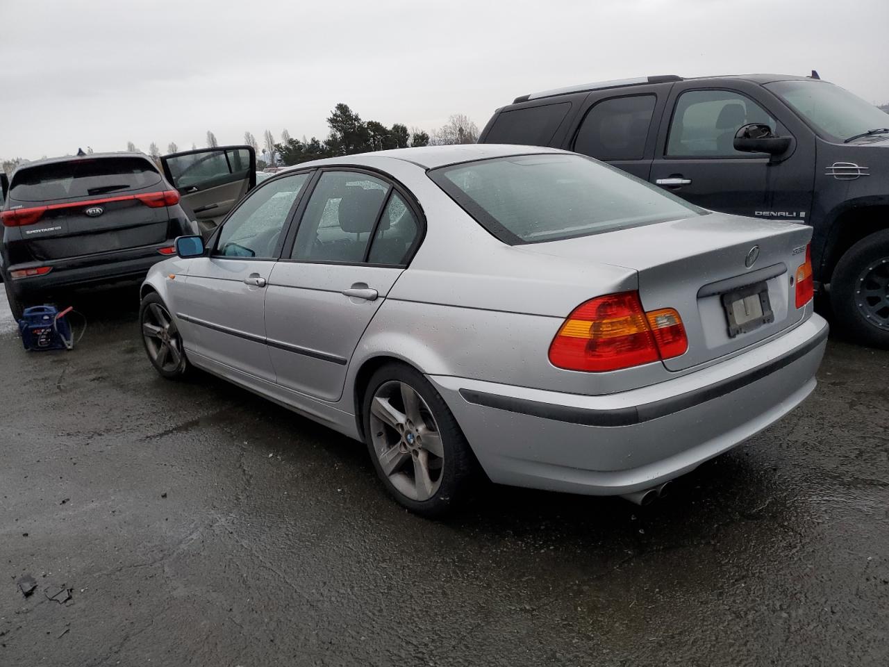 Obraz 2 z 2005 BMW 325 IS SULEV 2005 z VIN WBAAZ33495KW78779