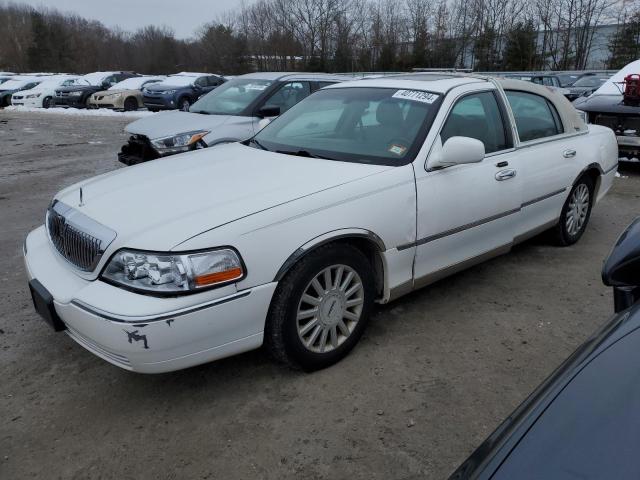 Image 1 of 2005 LINCOLN TOWN CAR SIGNATURE LIMITED 2005 with VIN 1LNHM82W75Y663139