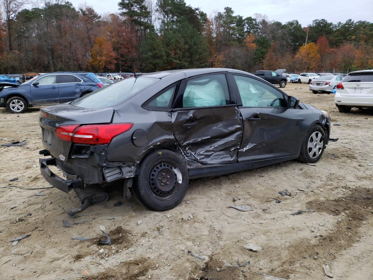Image 3 of 2015 FORD FOCUS S 2015 with VIN 1FADP3E24FL268085