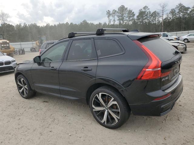 Image 2 of 2022 VOLVO XC60 B6 R-DESIGN 2022 with VIN YV4062RM1N1950639