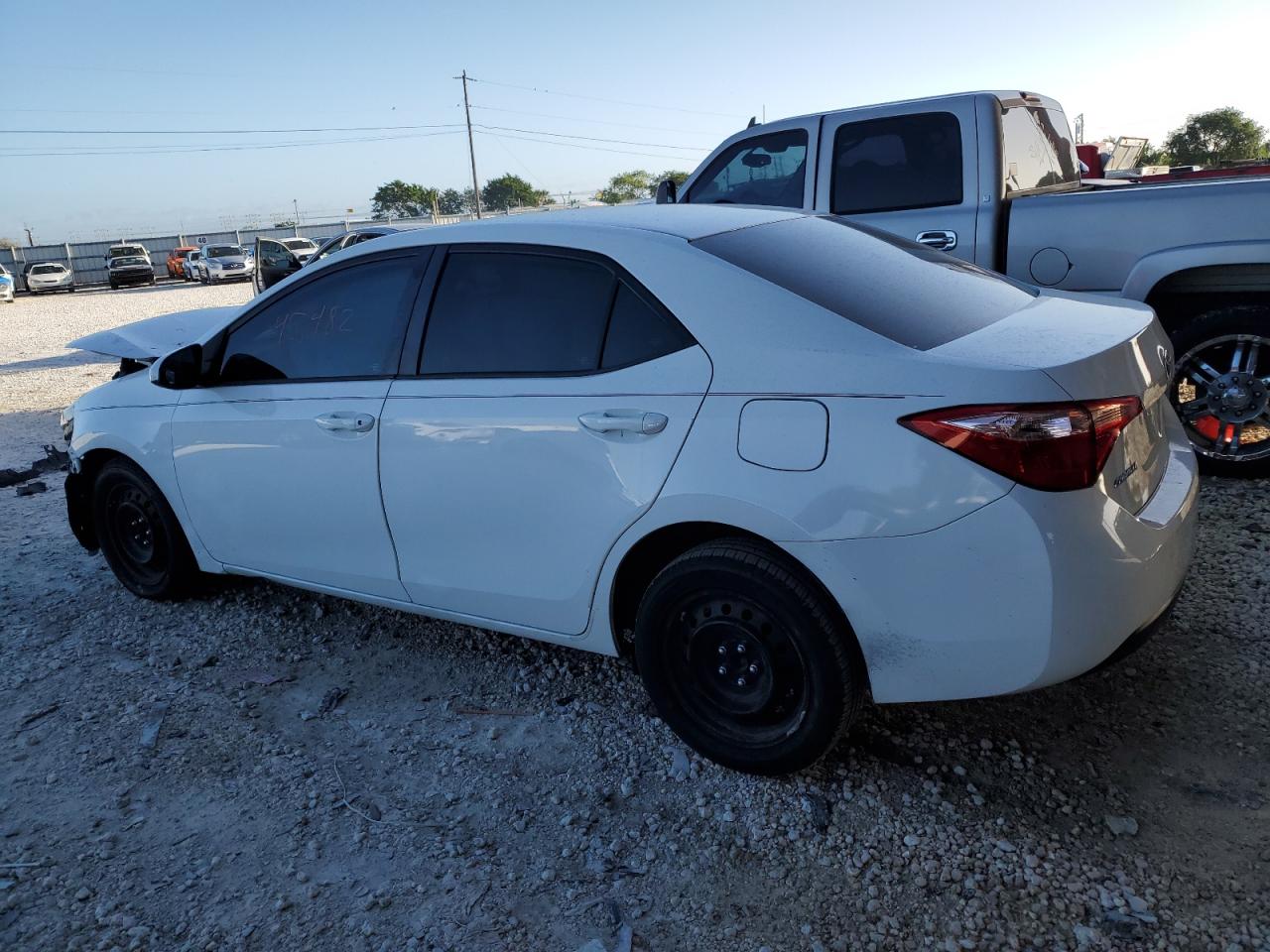 Изображение 2 2017 TOYOTA COROLLA L 2017 с VIN 5YFBURHE8HP698893