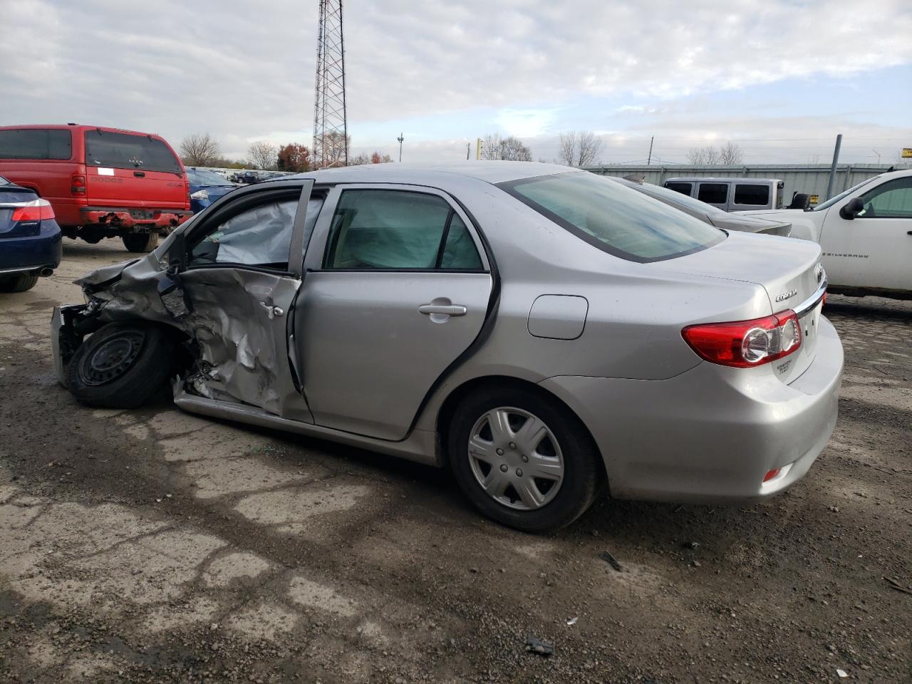 Obraz 2 z 2011 TOYOTA COROLLA BASE 2011 z VIN JTDBU4EE1B9140436