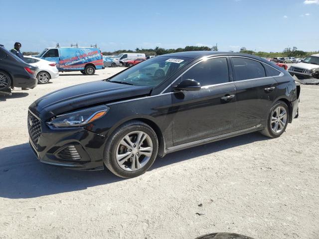 Image 1 of 2019 HYUNDAI SONATA LIMITED 2019 with VIN 5NPE34AF9KH729983