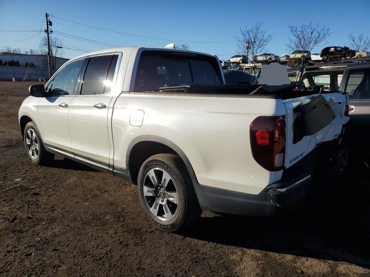 Image 2 of 2017 HONDA RIDGELINE RTL 2017 with VIN 5FPYK3F75HB031770