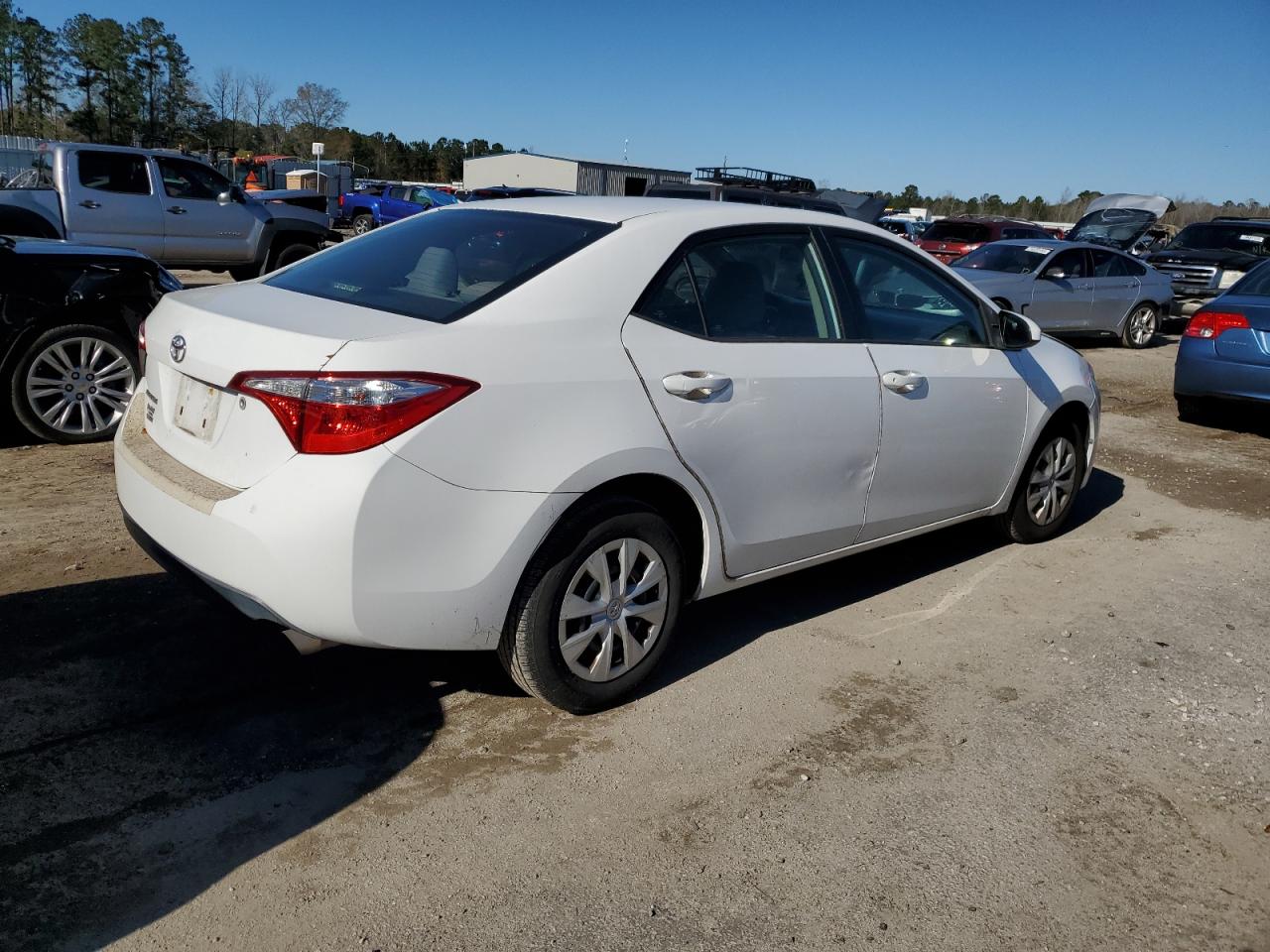 Image 3 of 2014 TOYOTA COROLLA L 2014 with VIN 2T1BURHE2EC116220