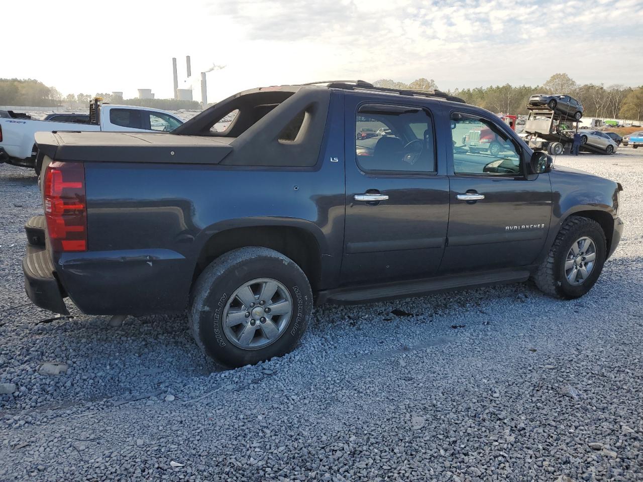 Image 3 of 2007 CHEVROLET AVALANCHE C1500 2007 with VIN 3GNEC12047G180533