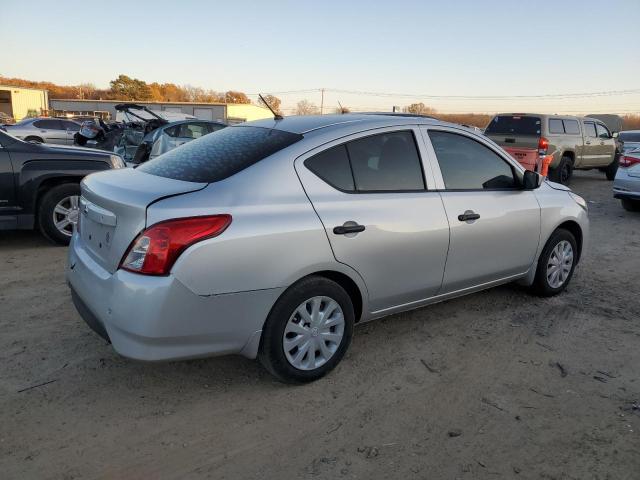 Obraz 3 z 2018 NISSAN VERSA S 2018 z VIN 3N1CN7AP0JL808522